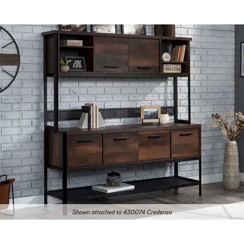 Briarbrook Large Hutch Bo-10